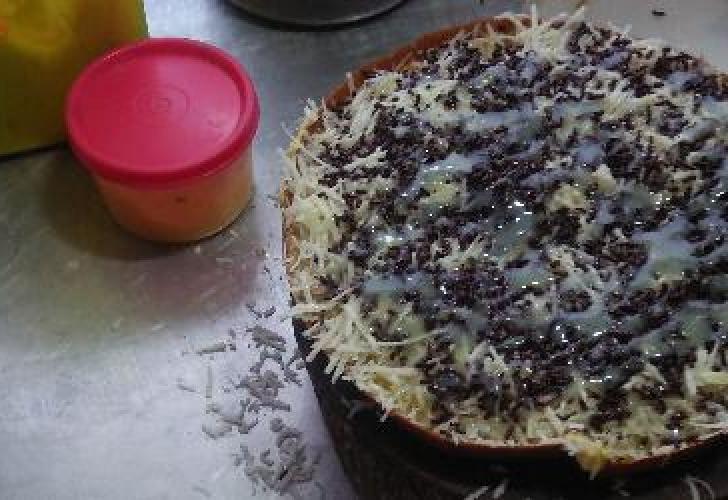 Martabak Mas Damar 4: Santapan Manis yang Mengisi Hari di Cilacap